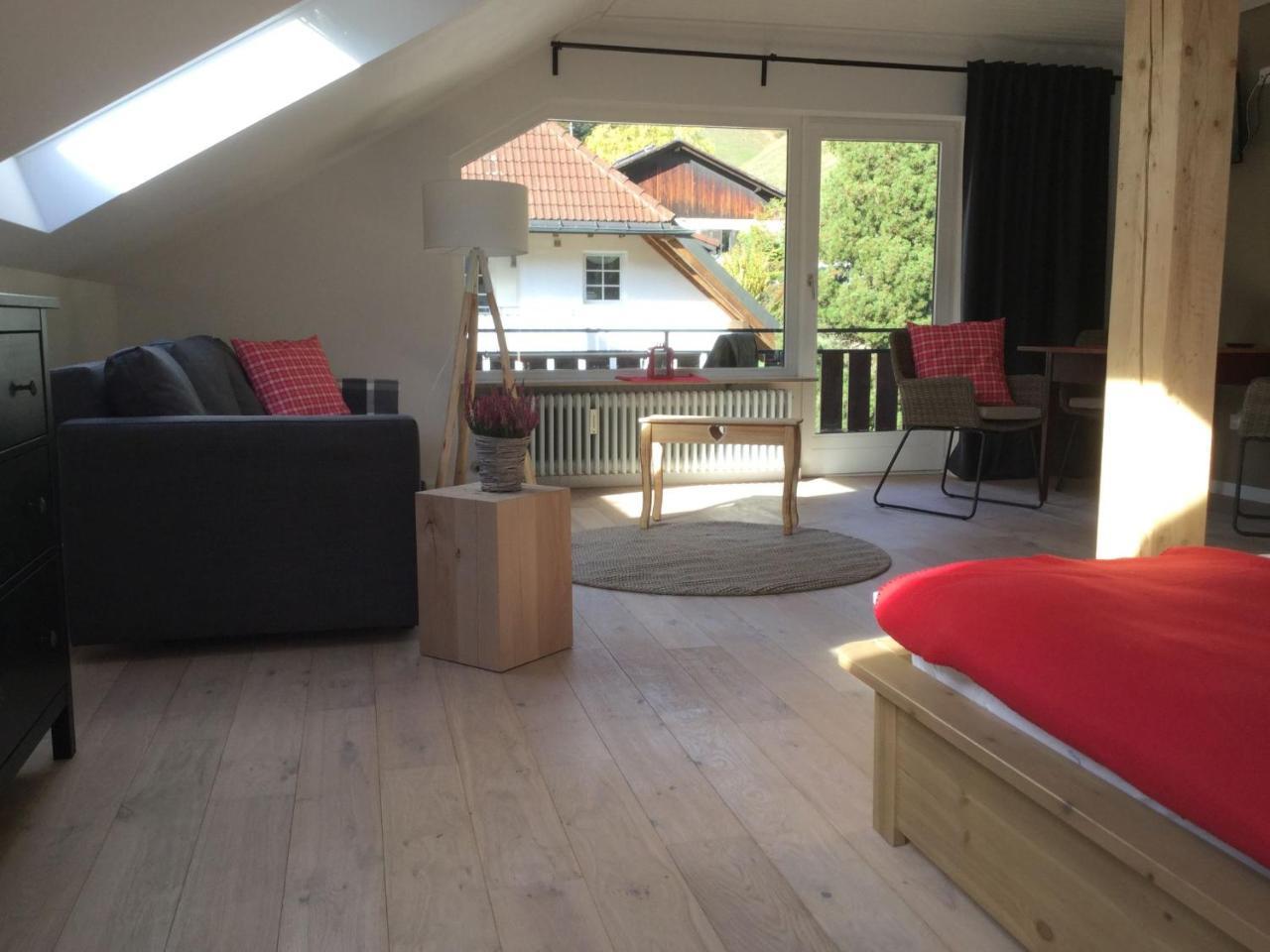 Erikas Haus Apartment มึนสเตอร์ทัล ภายนอก รูปภาพ