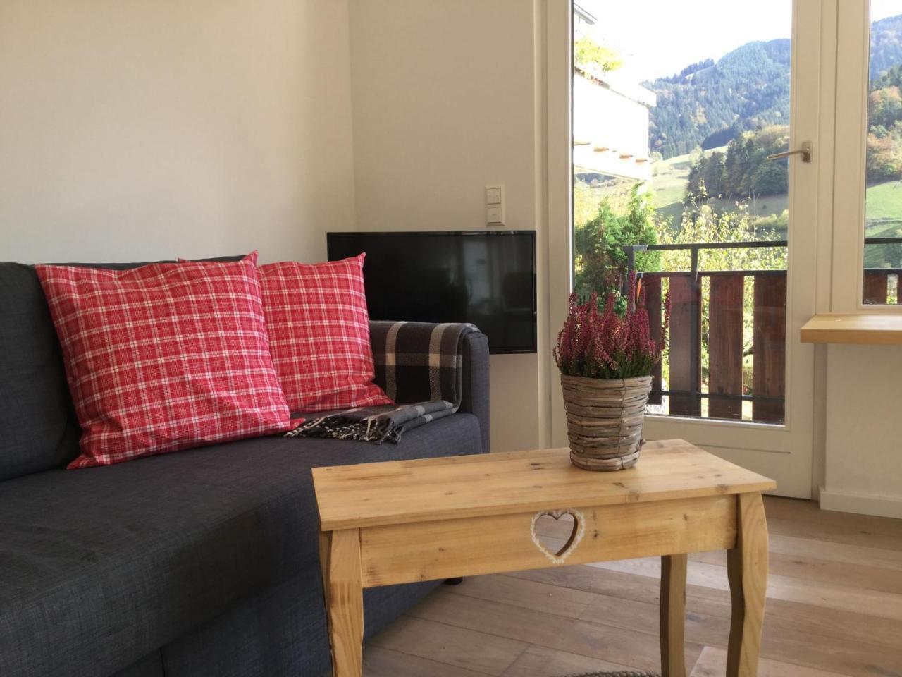 Erikas Haus Apartment มึนสเตอร์ทัล ภายนอก รูปภาพ